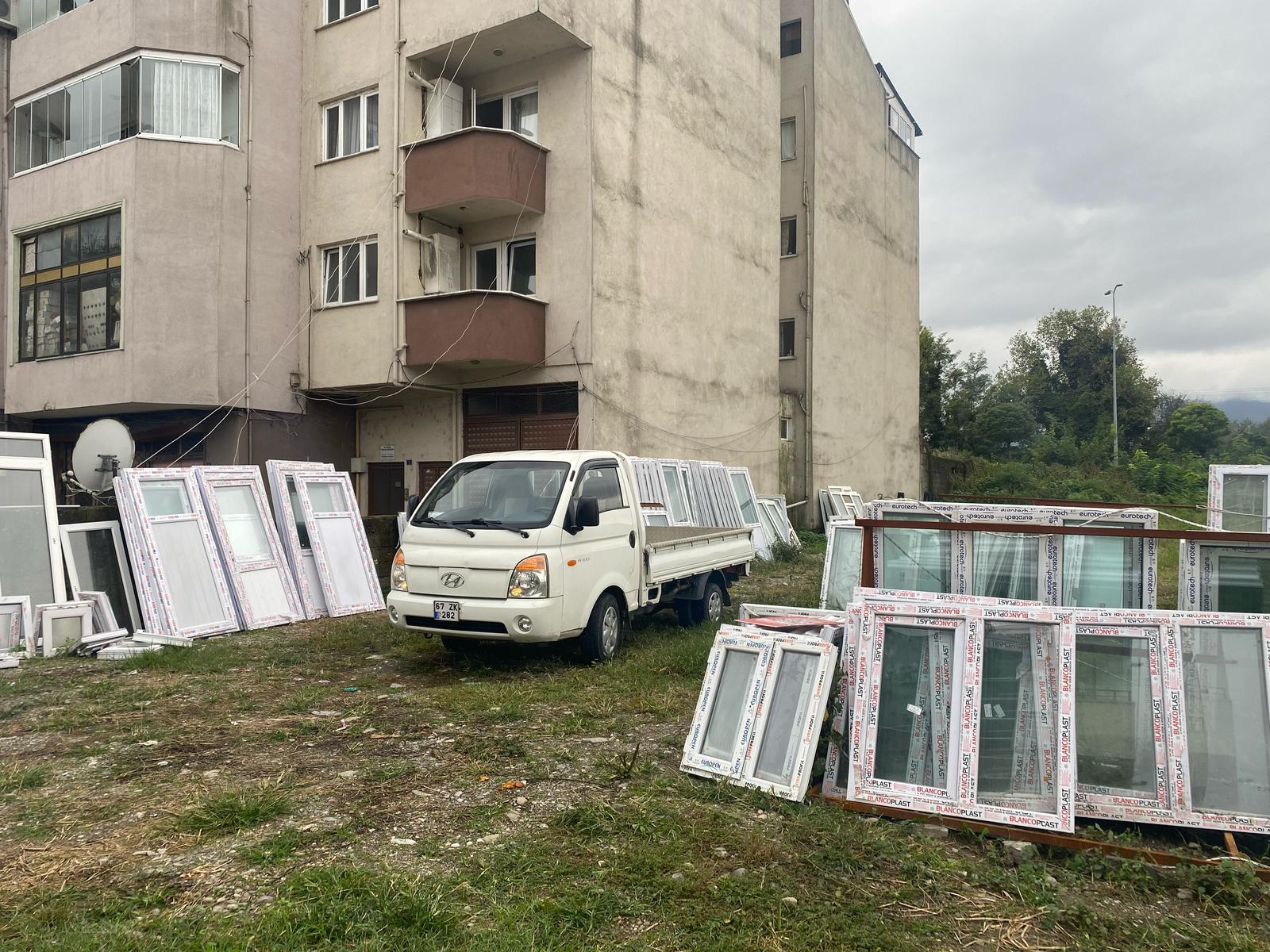 Demir Yapı Market